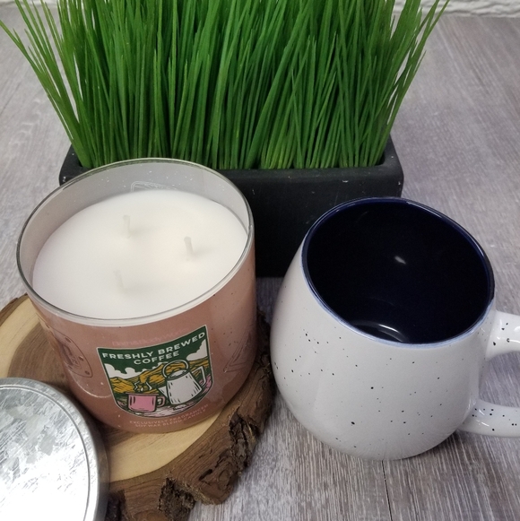 "Freshly Brewed Coffee" BBW 3 Wick Candle - Picture 6 of 7